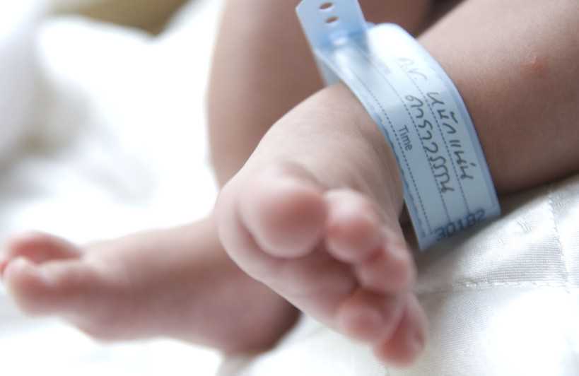 国内正规供卵私立医院有哪些,试管移植后总是有尿，出现腹疼、姨妈感，怎么办？